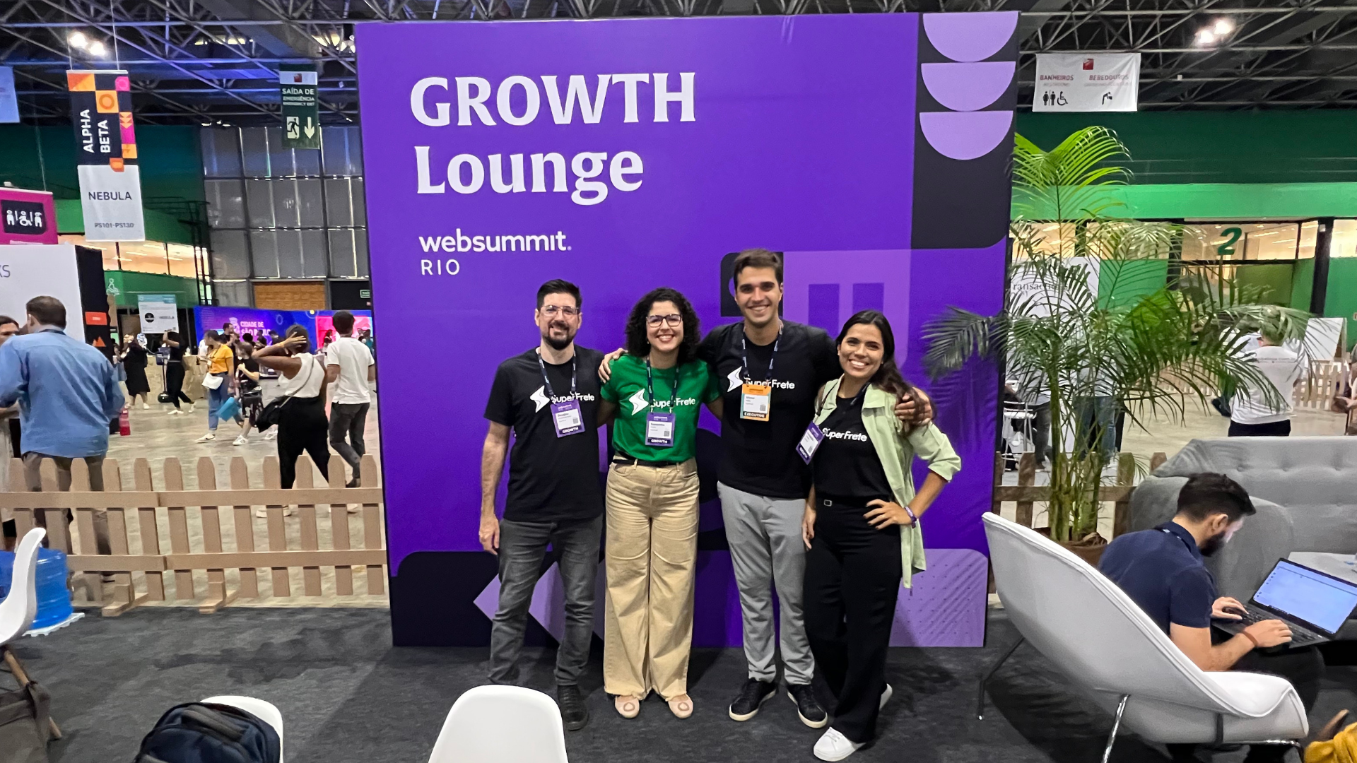Fundadores da SuperFrete no Web Summit 2023